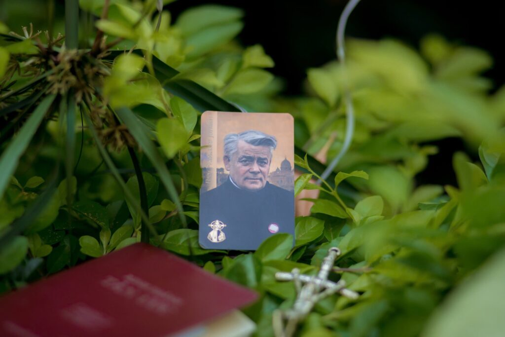 Khát Vọng Một Đời – Cha Jordan 2 IMG 3079